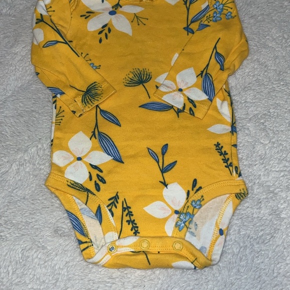 (3 for $10) carters floral bodysuit - Picture 3 of 4